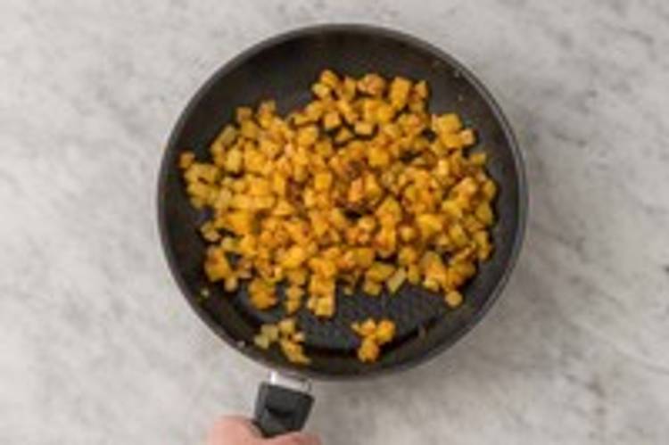 Cuire les pommes de terre au paprika