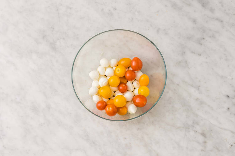 FÜR DIE TOMATEN