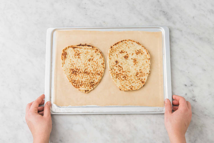 NAAN-BROT AUFBACKEN