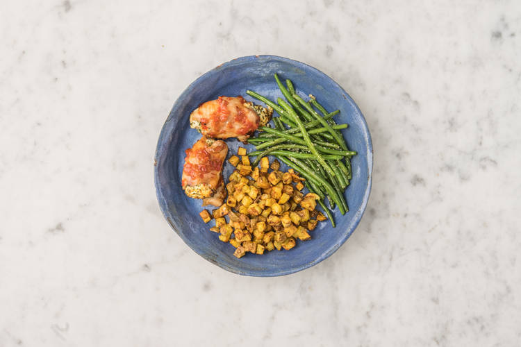 GLAZE CHICKEN AND SERVE