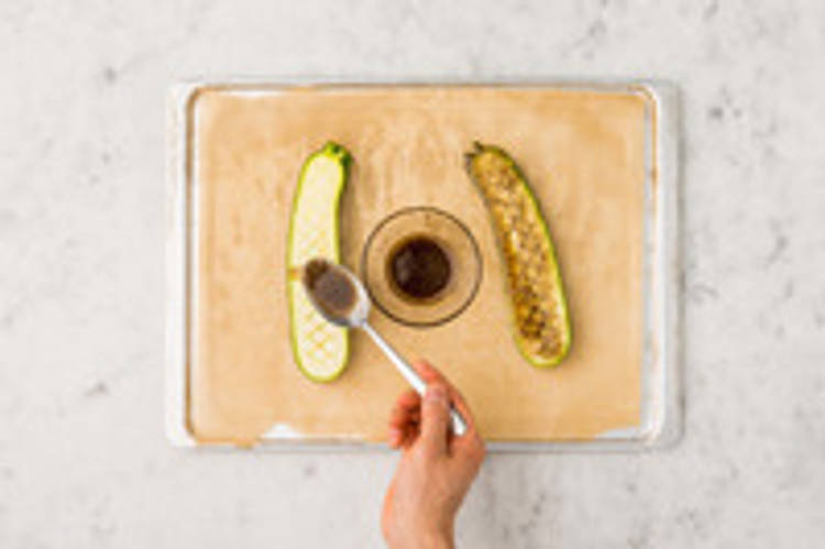 Courgettebootjes maken