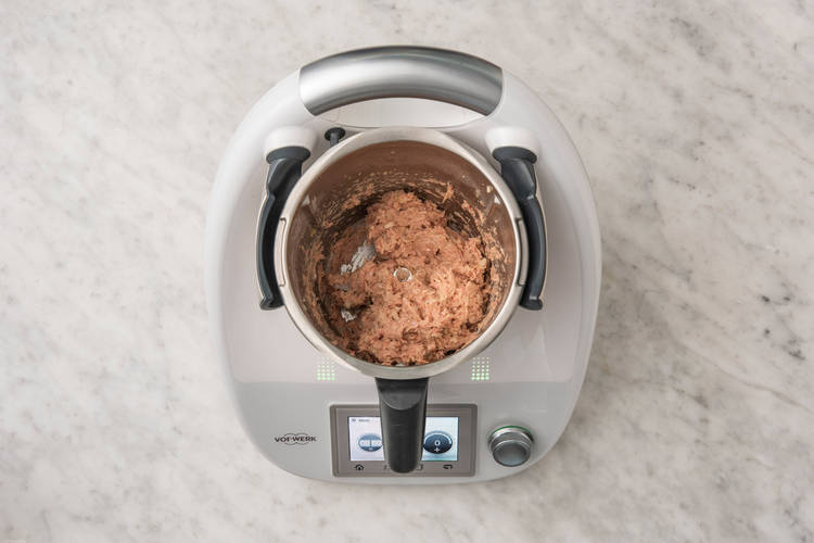 KLEINE VORBEREITUNGEN