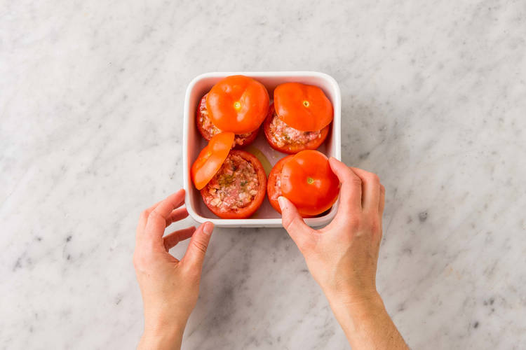 Farcir les tomates