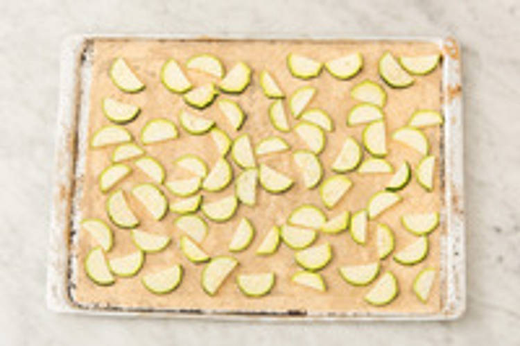 Enfourner la courgette