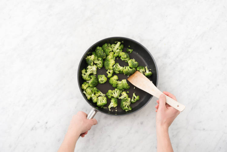 Cook the spinach