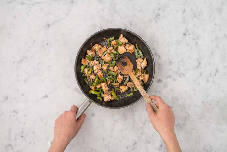 Cook the Pepper and Chicken
