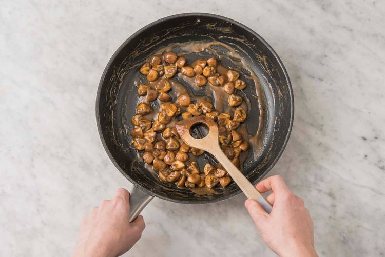 MAKE SAUCY MUSHROOMS