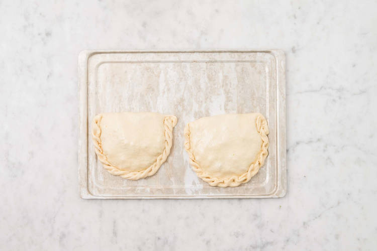 FILL HAND PIES