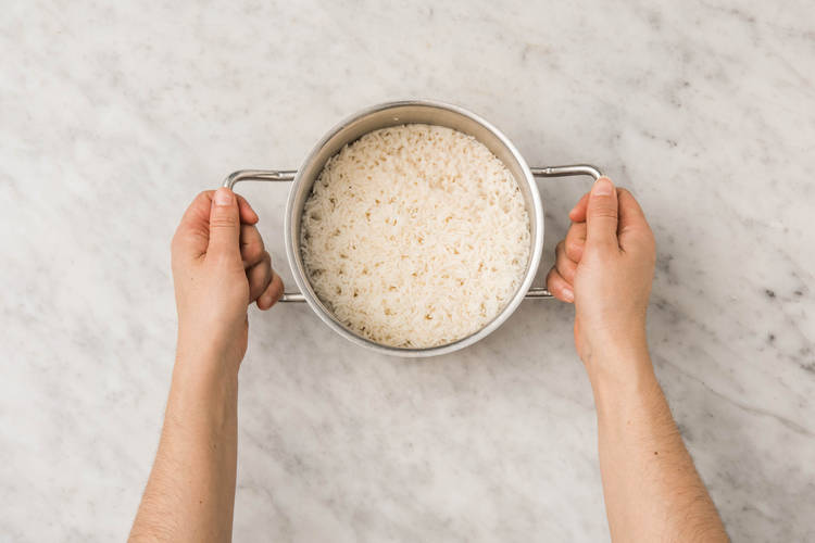 Cook the rice