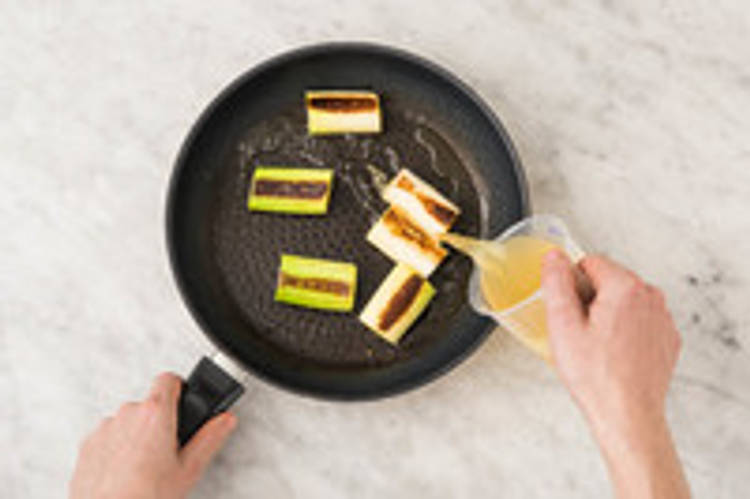 Braiser le poireau et préparer la purée