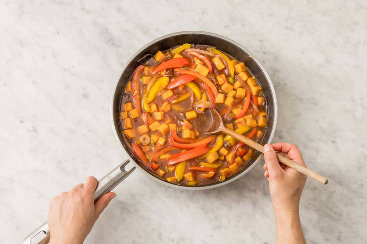 GEMÜSEPFANNE VOLLENDEN