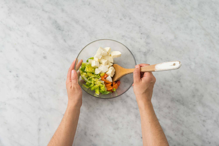 SALAT ZUBEREITEN