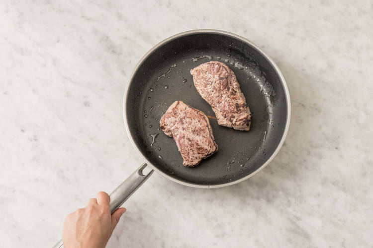 STEAKS BRATEN