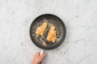 Cuire l'aiglefin à la poêle