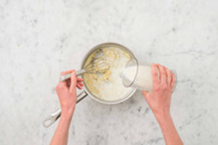 Préparer la sauce béchamel