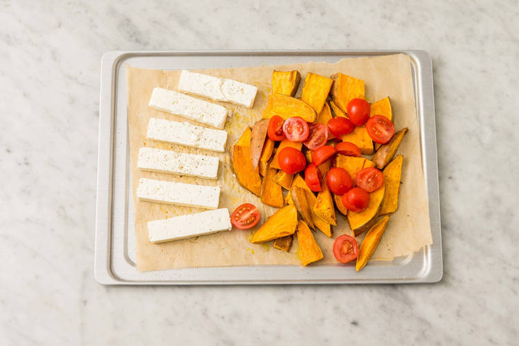 TOMATEN UND KÄSE BACKEN