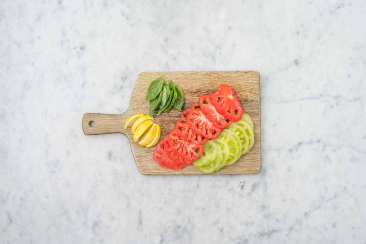 Förbered tomatsallad