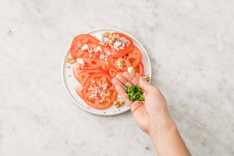Préparer le carpaccio de tomates
