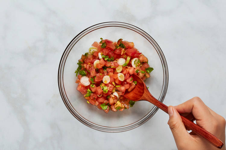 Make Salsa Fresca