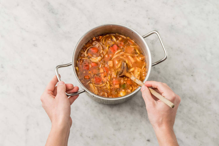 Eintopf köcheln lassen