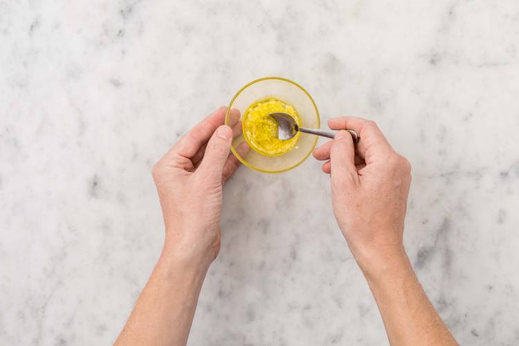 Make the Garlic Oil