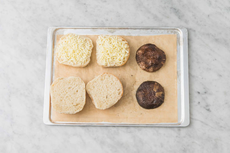 TOAST BUNS AND FINISH MUSHROOMS