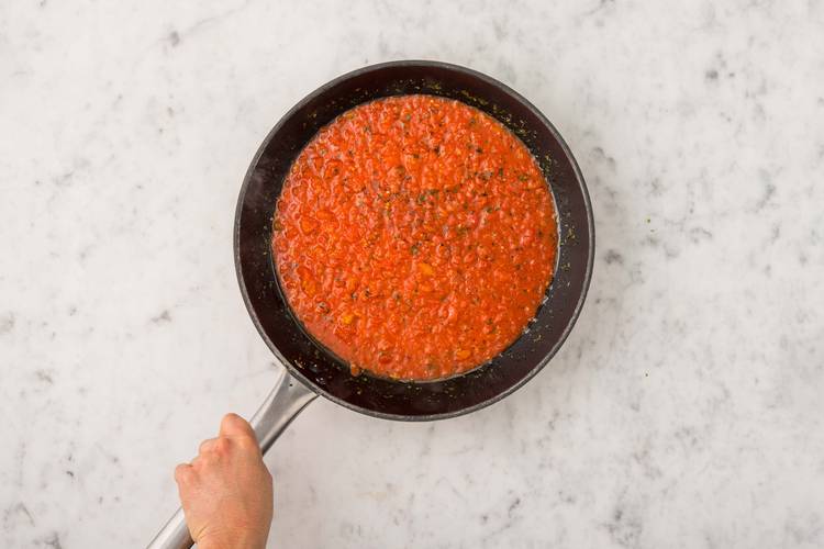 Cook the sauce