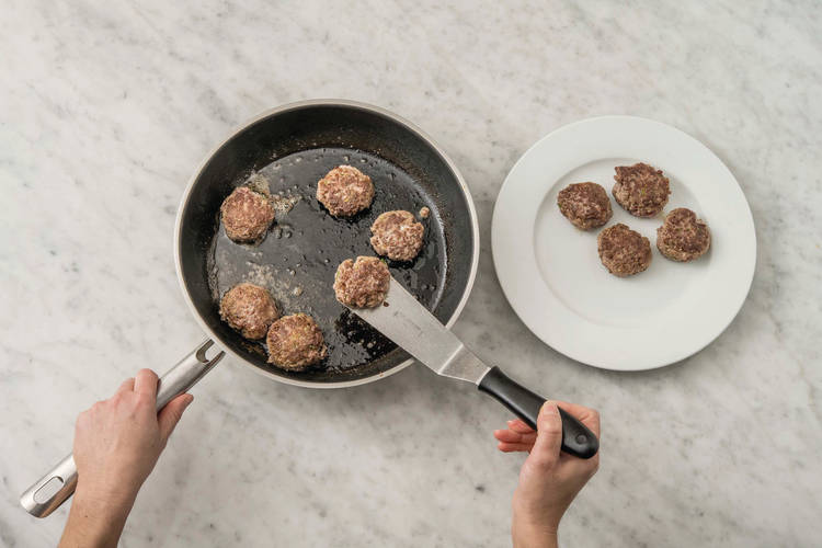 Make the rissoles