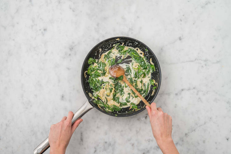 Terminer les épinards à la crème