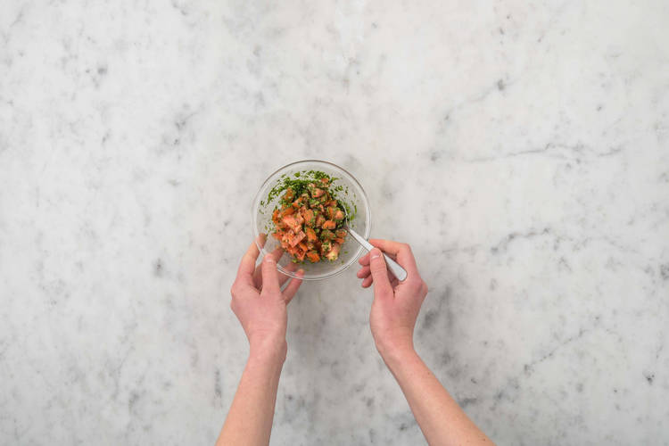 MAKE PICO DE GALLO