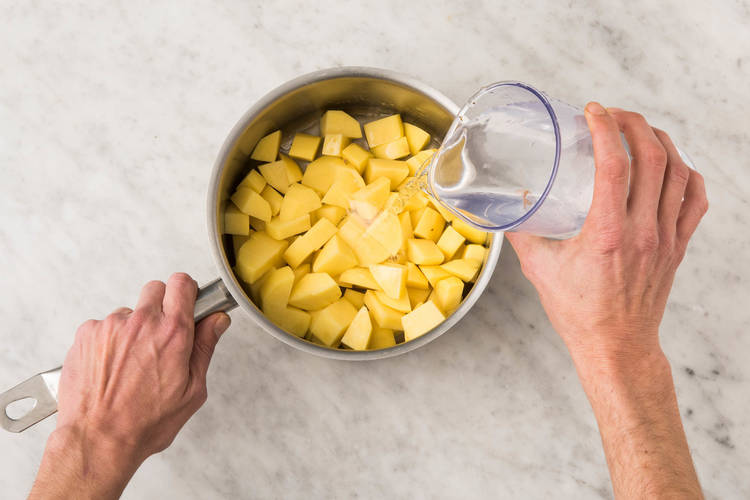 Faire cuire les pommes de terre