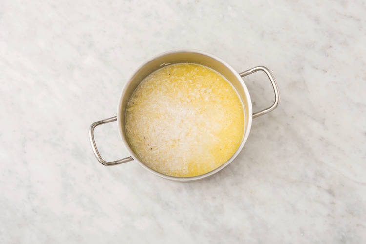 Make the garlic-ginger rice