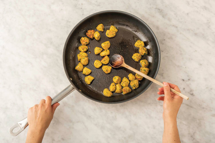 COOK THE FALAFEL