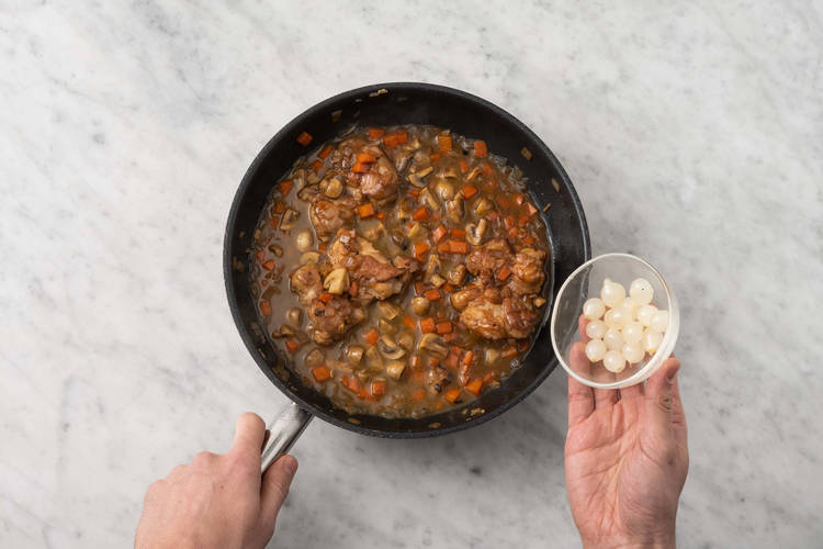 Préparer le coq au vin