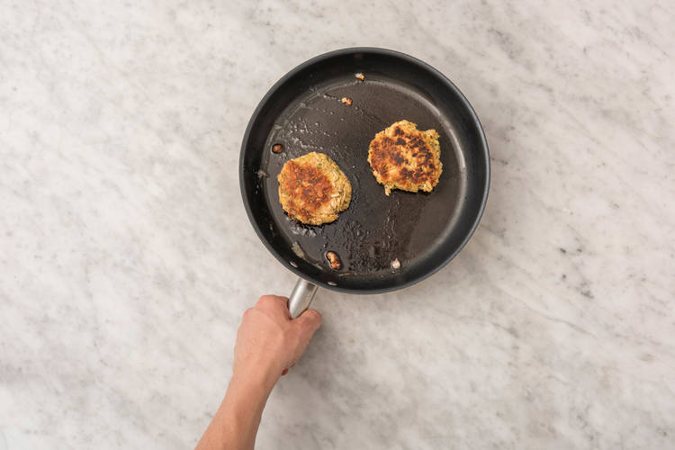 Préparer les burgers de thon