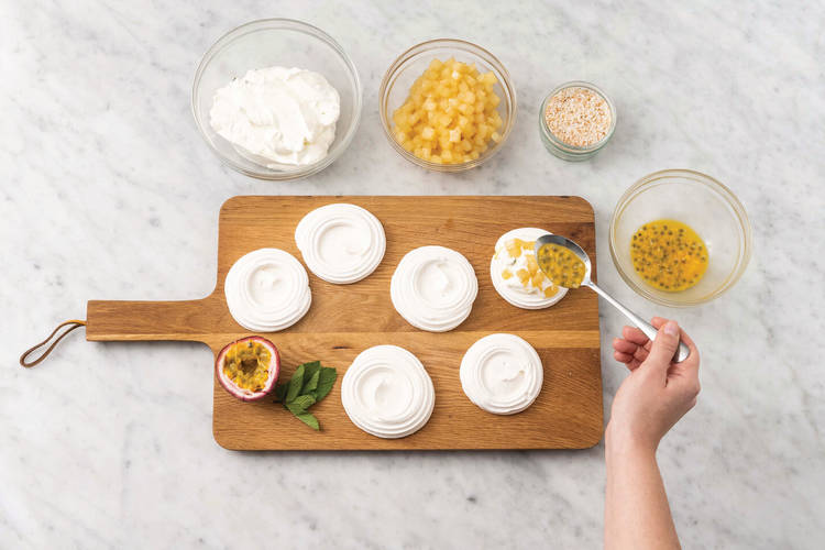 Assemble the pavlovas