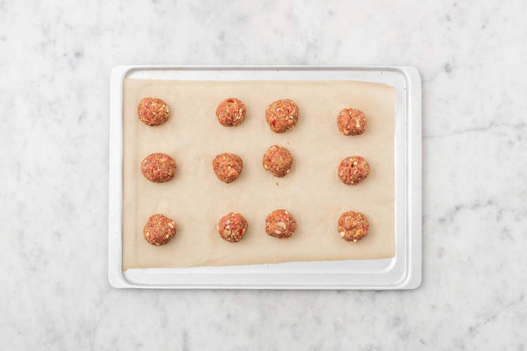 Hackbällchen backen