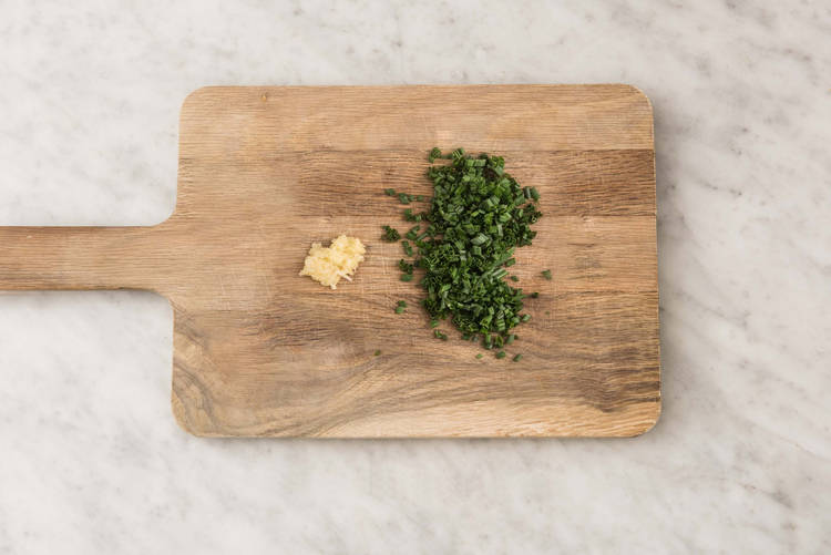 Préparer le fromage aux herbes