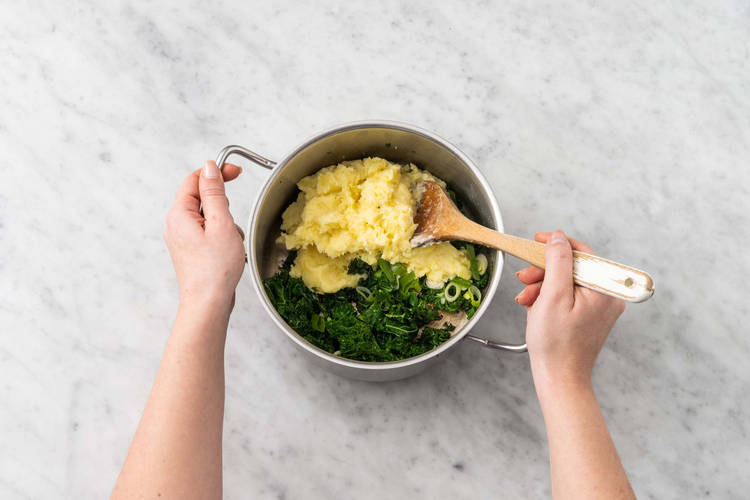 Faire le Colcannon (la purée)