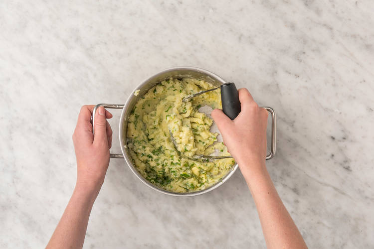 Faire cuire les haricots et préparer la purée