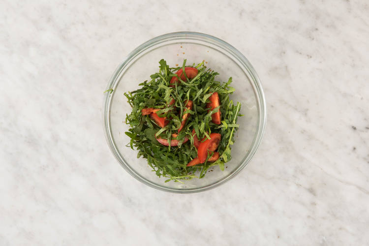 Salade maken en serveren