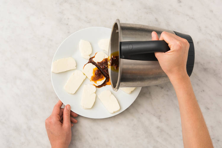 Halloumi marinieren