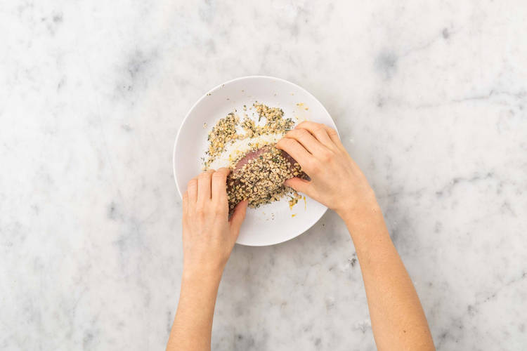 Enrober et faire rôtir le porc