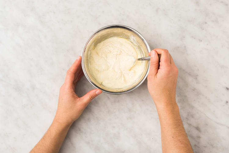 Préparer la sauce BBQ blanche