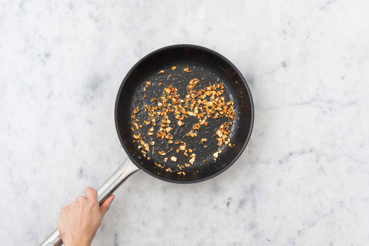 Griller les noix de cajou