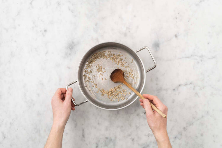 Sonnenblumenkerne rösten