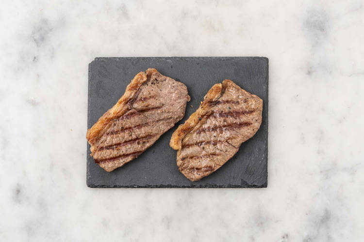 Grill steaks