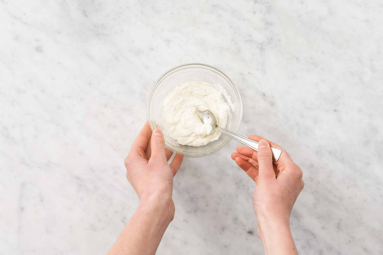 Préparer la mayo à la lime