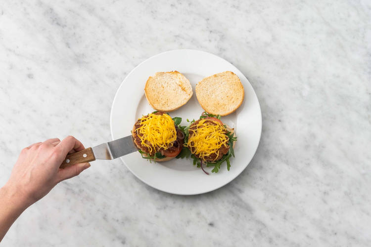 Garnir les burgers