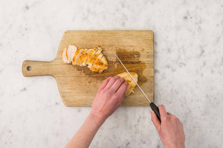 Hähnchenbrust portionieren